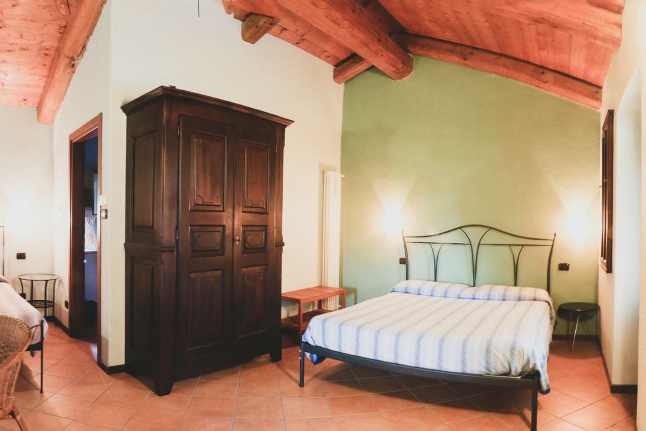 Agriturismo Fiori Di Zucca Fossano Bagian luar foto